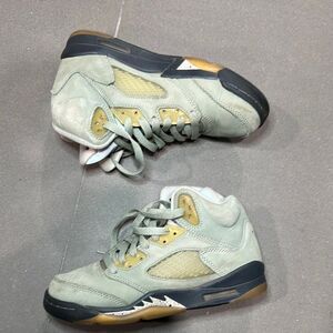 Jordan 5 retro jade horizon/ dessert  Sneakers size 3.5Y